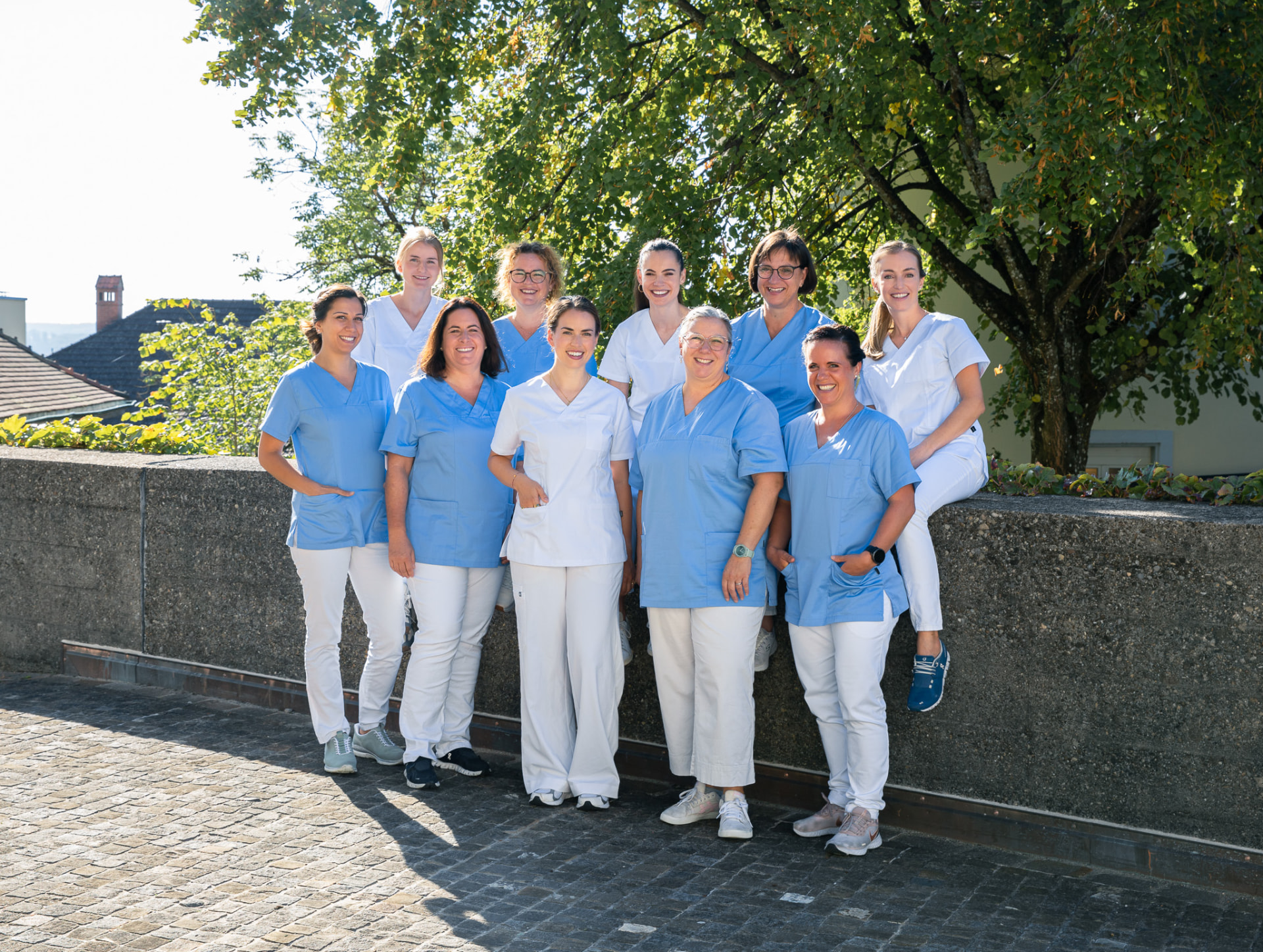 PerfectSmile-Team im Praxisumfeld